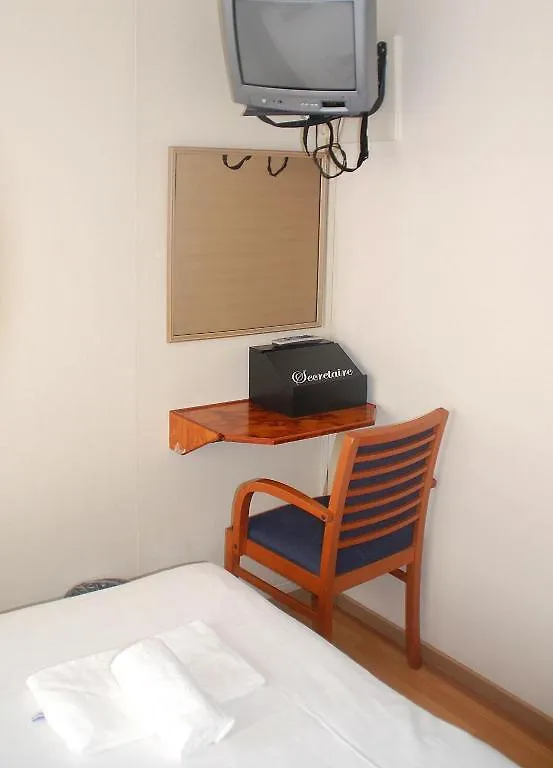 Budget Hostel Bargain Toko Ολλανδία