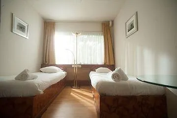 Budget Hostel Bargain Toko Ολλανδία